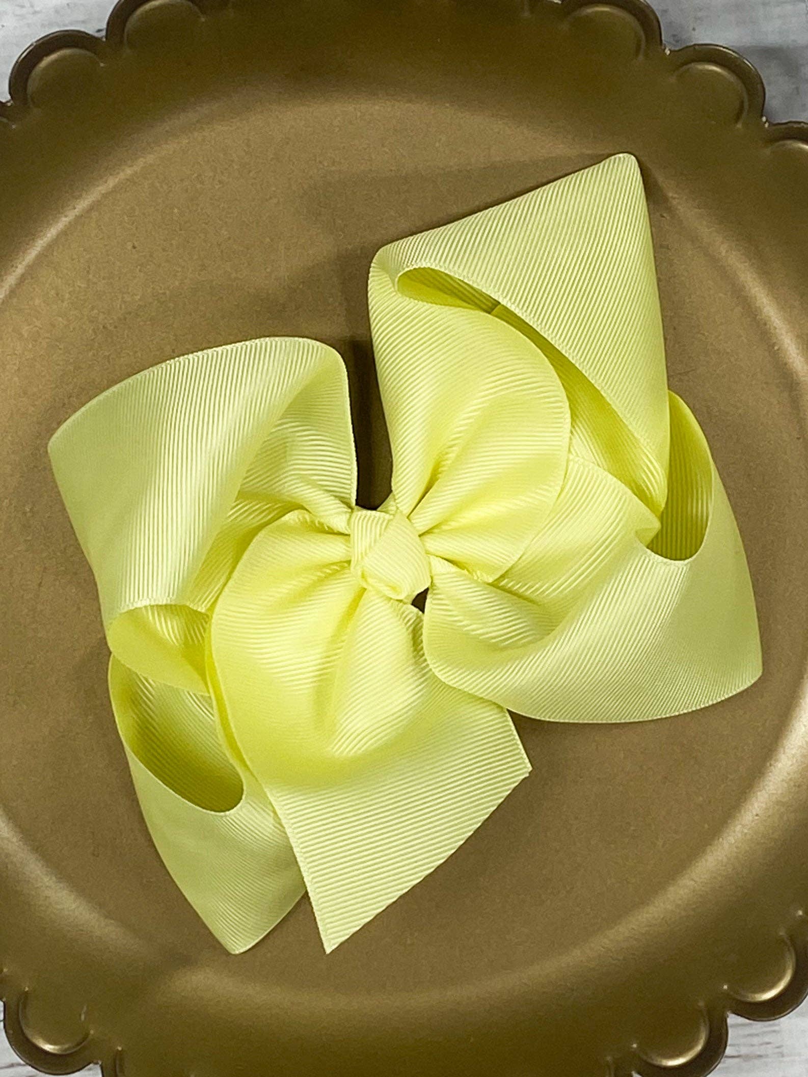 The Hair Bow Company - Oversize Grosgrain Hair Bow - Alligator Clip - 5.5"