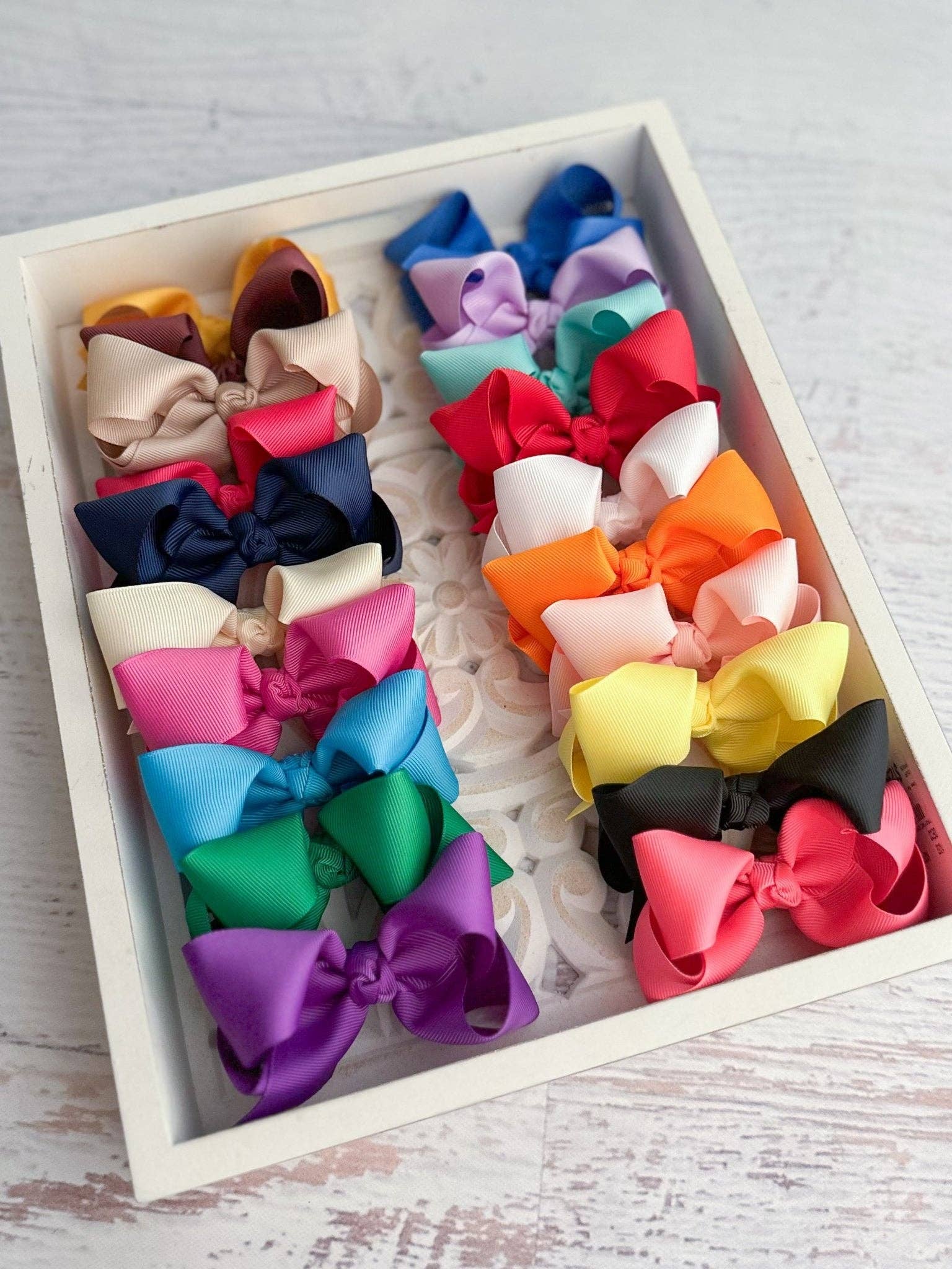 The Hair Bow Company - 4" Essential Grosgrain Hair Bow | Clip or Headband