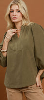 Solid Long sleeves Top with Contrast with Details