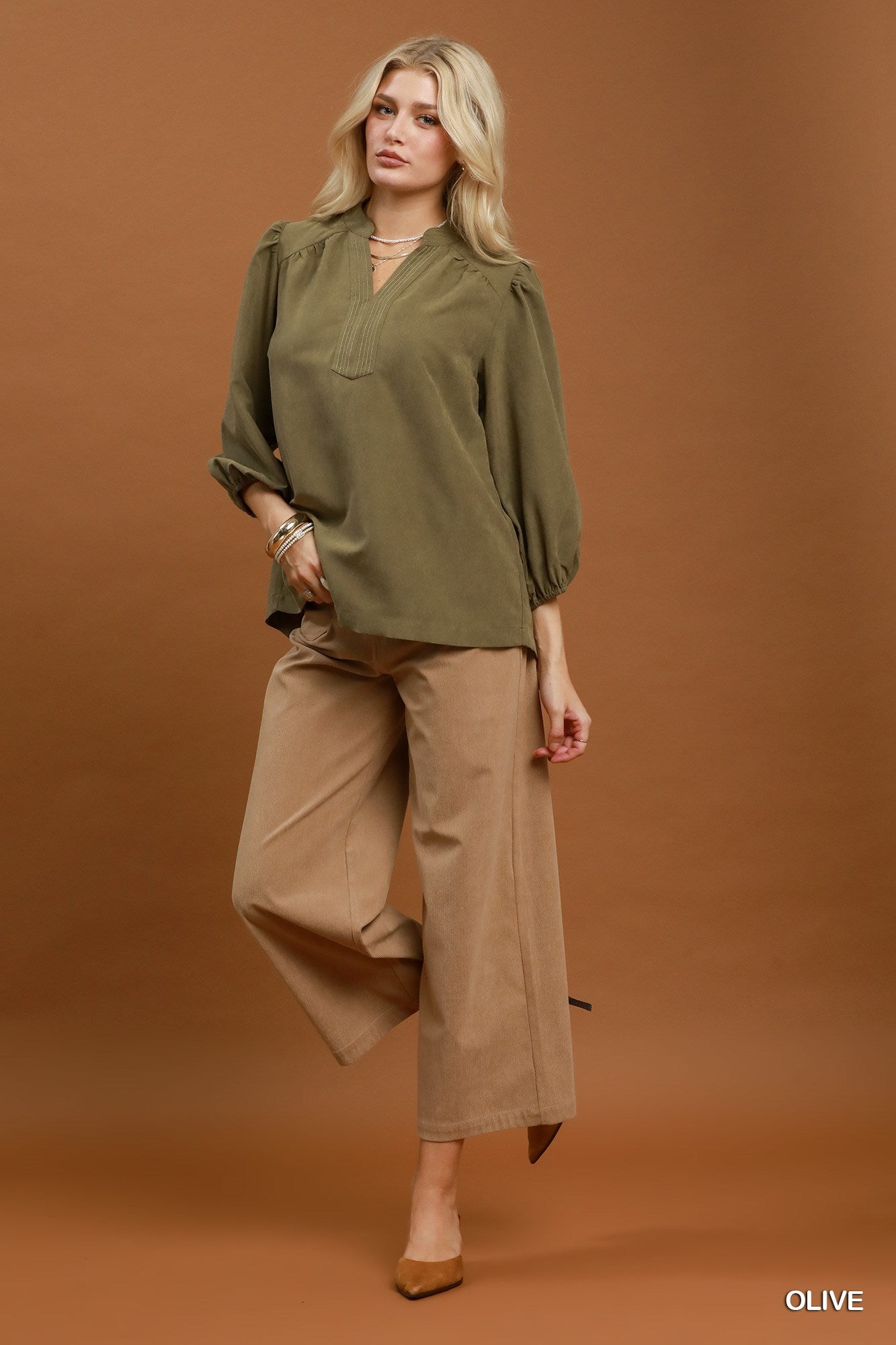 Solid Long sleeves Top with Contrast with Details