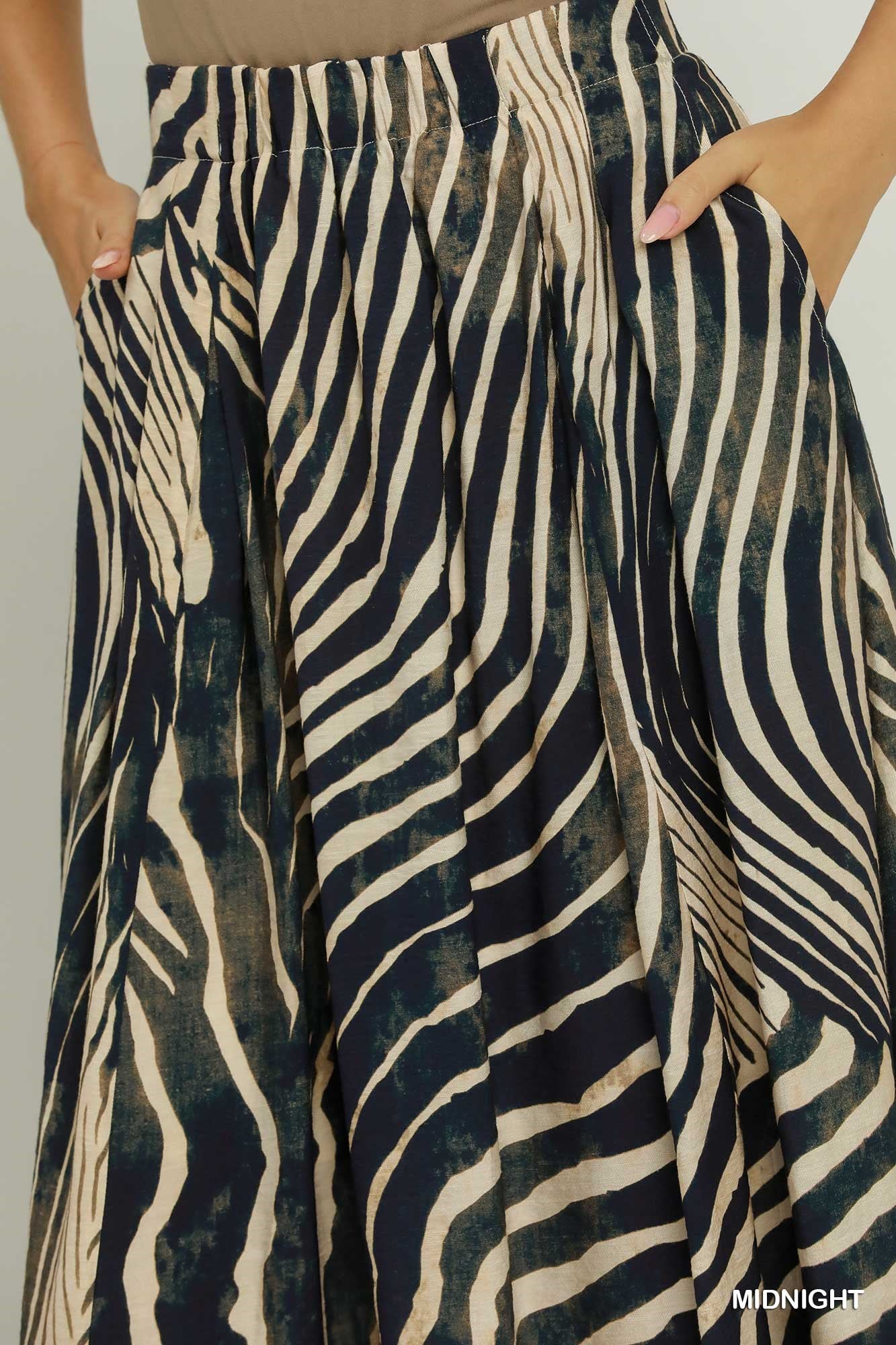 Animal Print Lined Pull on Skirt with Pockets