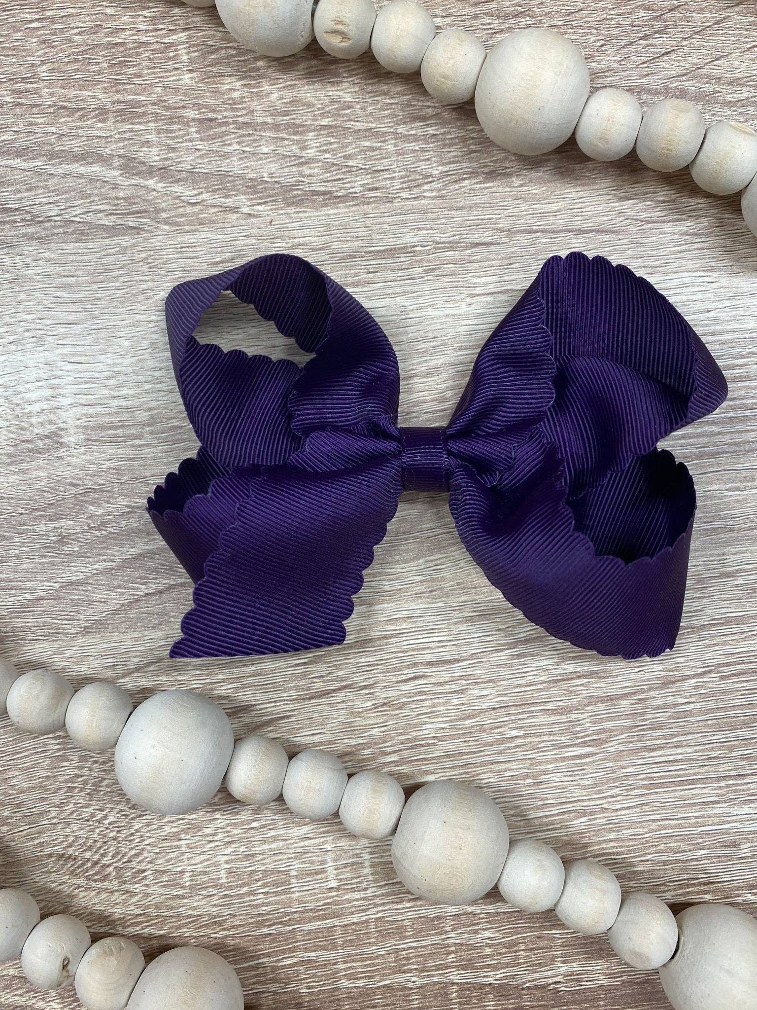 The Hair Bow Company - 4.5" Classic Scalloped Hair Bow | Clip or Headband