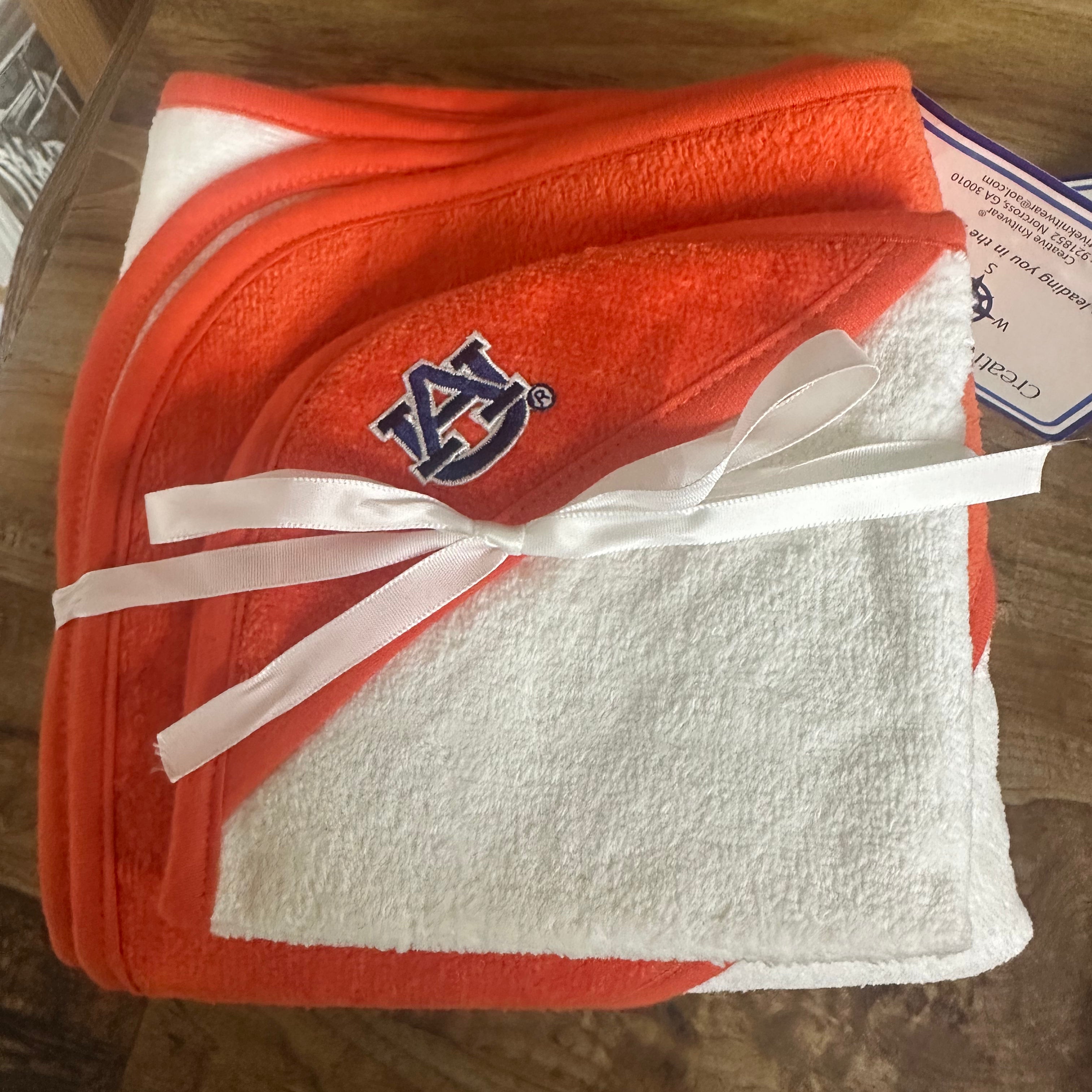 Auburn Hooded Towel and Wash Cloth