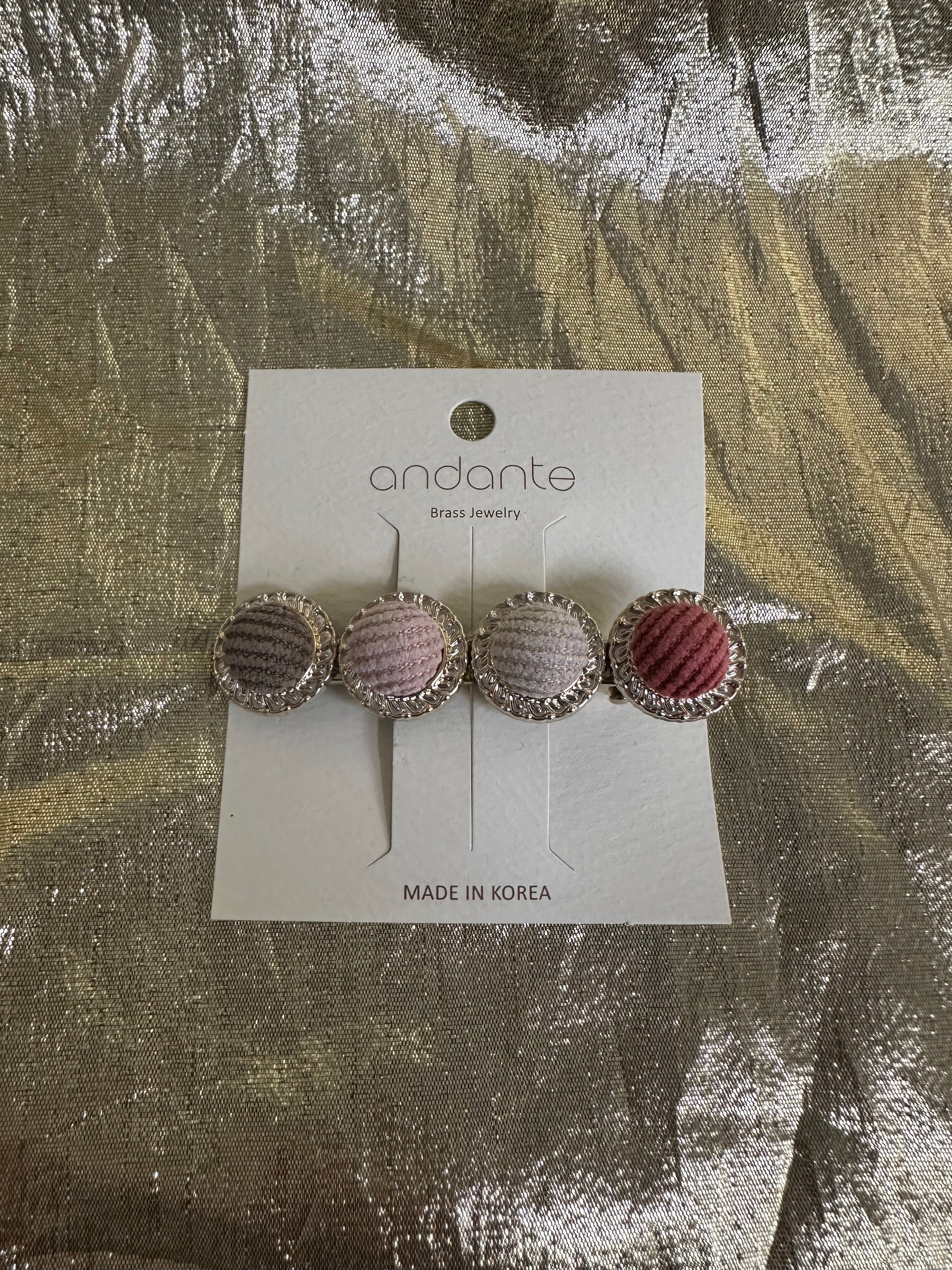 Thread Ball Hair Clip