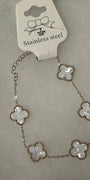 Clover Bracelet in Gold