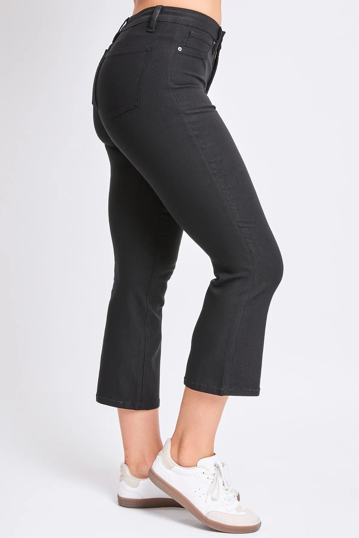 Women's Hyperstretch Cropped Kick Flare Pant