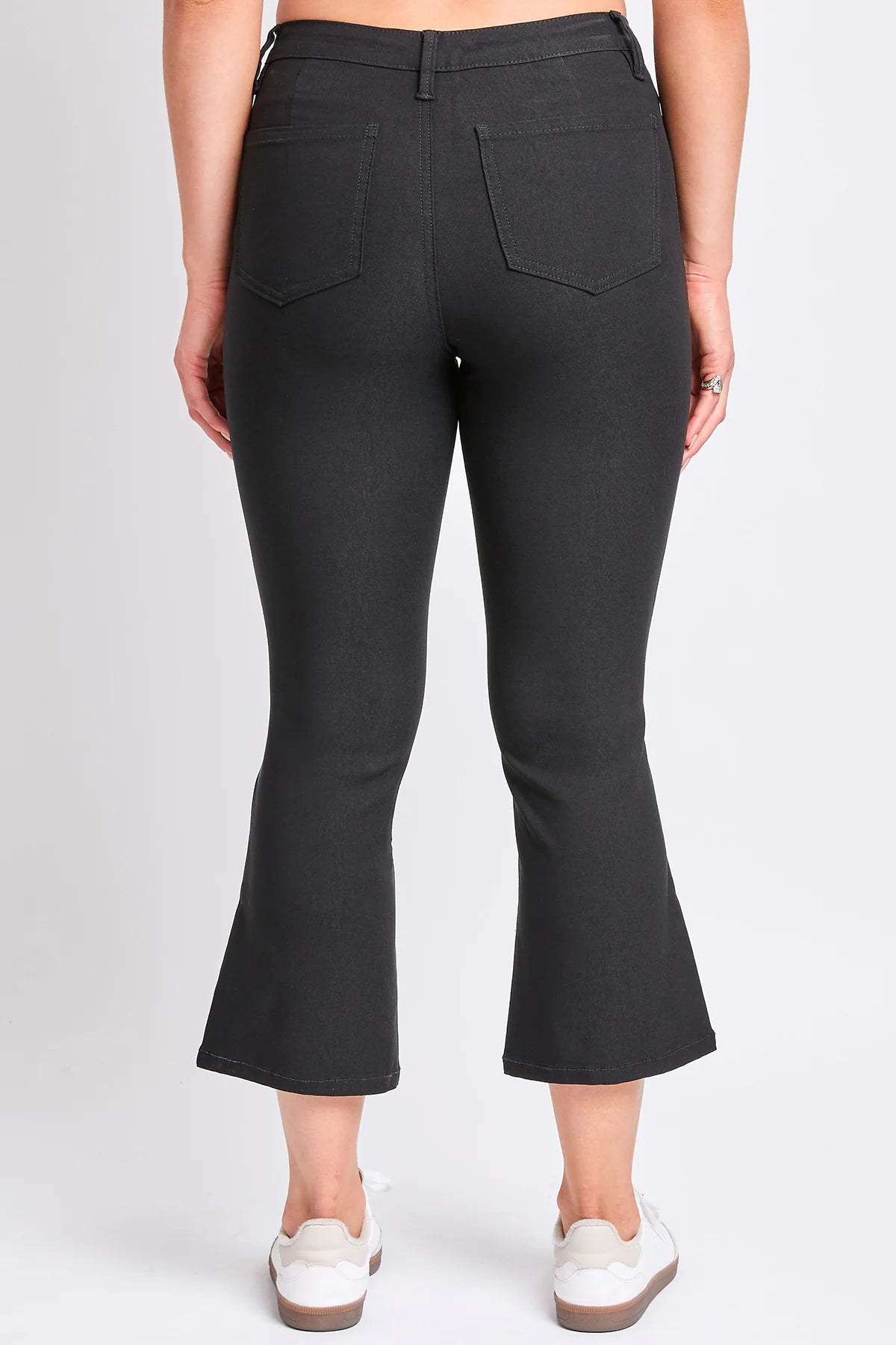 Women's Hyperstretch Cropped Kick Flare Pant