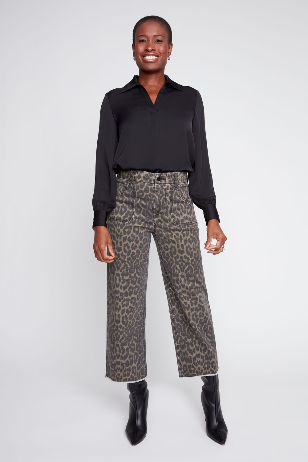 Leopard Print Cropped Pants - R11021