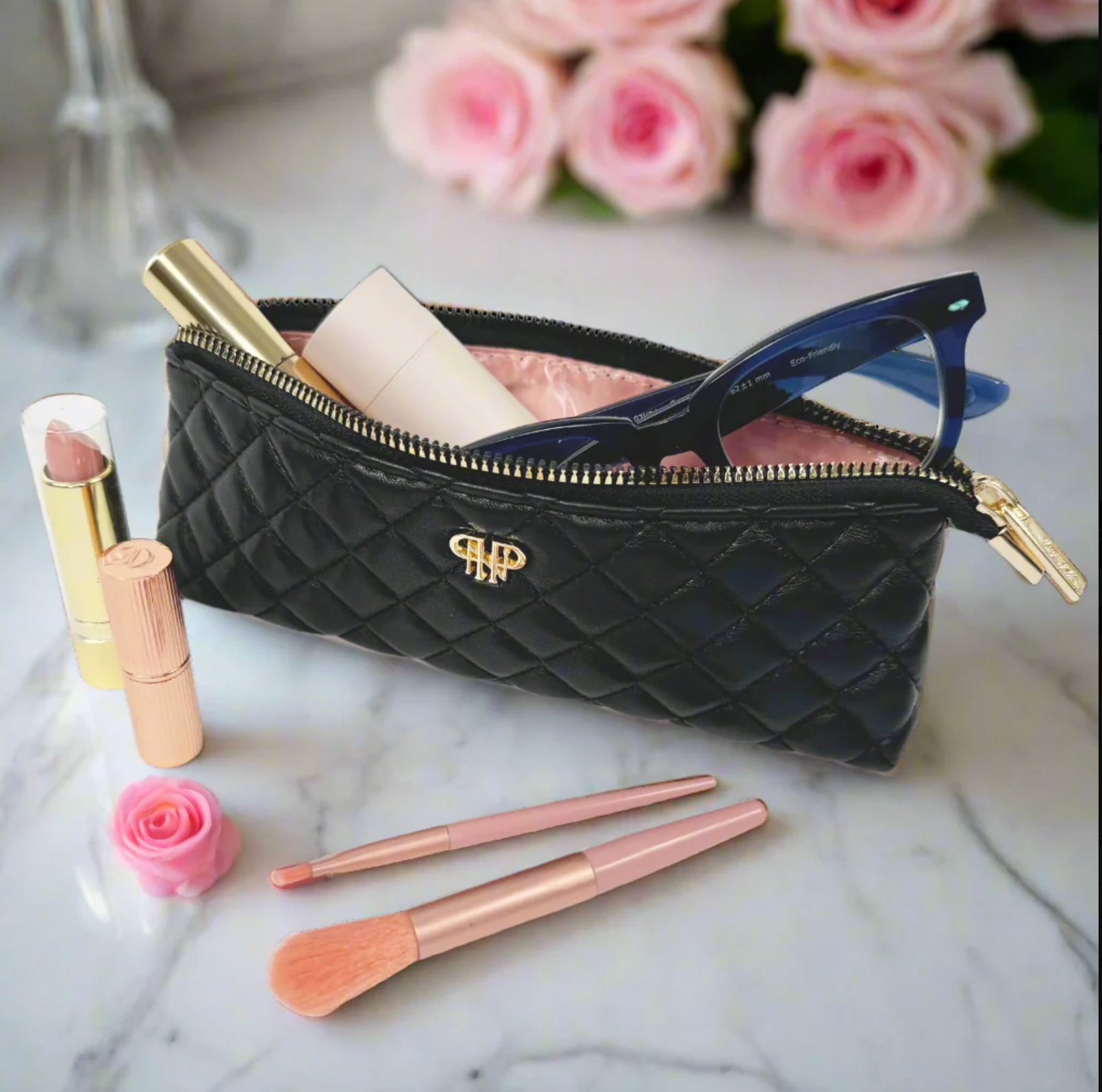 Sleek Stash Go-To Case
