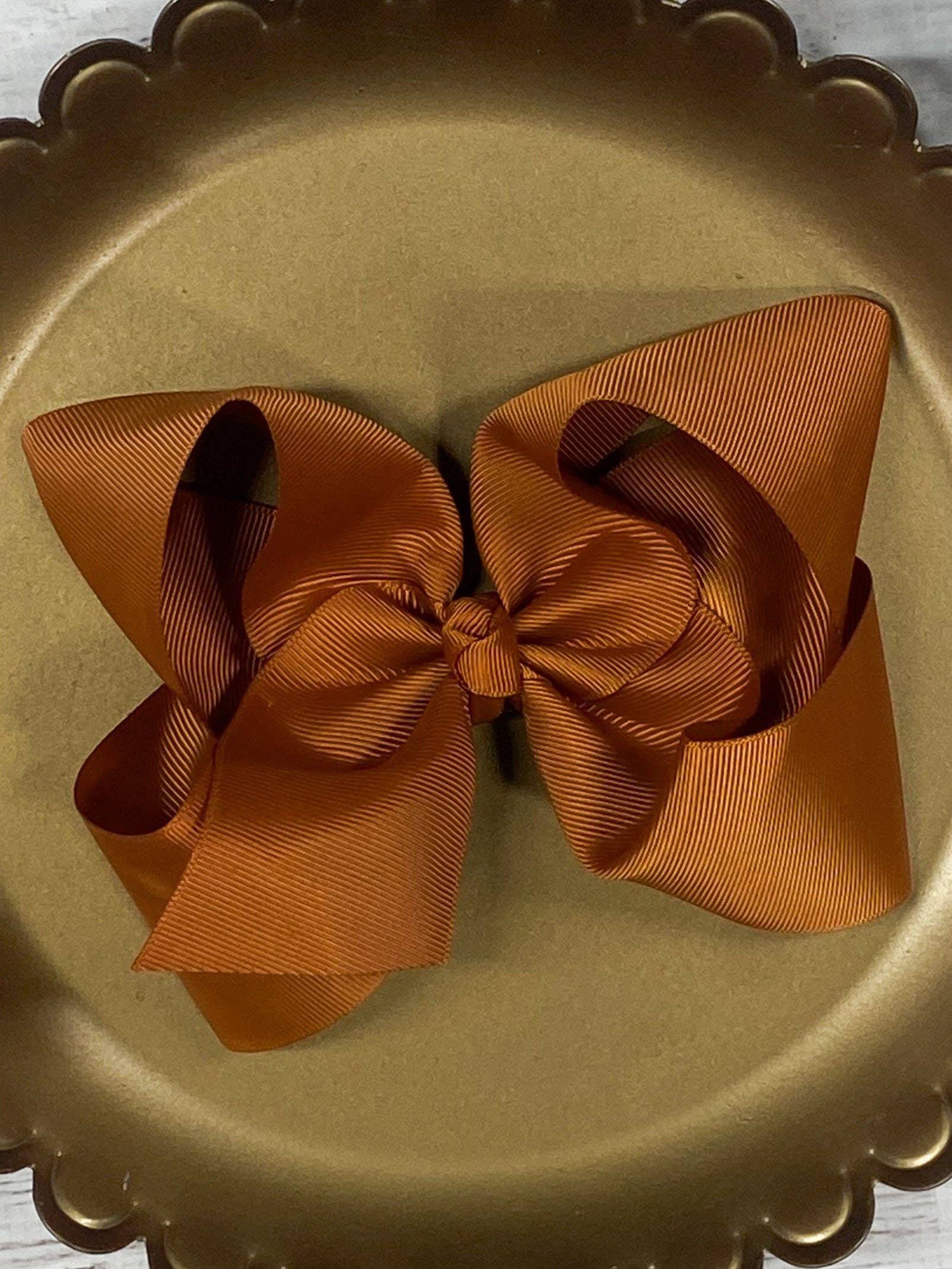 The Hair Bow Company - Oversize Grosgrain Hair Bow - Alligator Clip - 5.5"