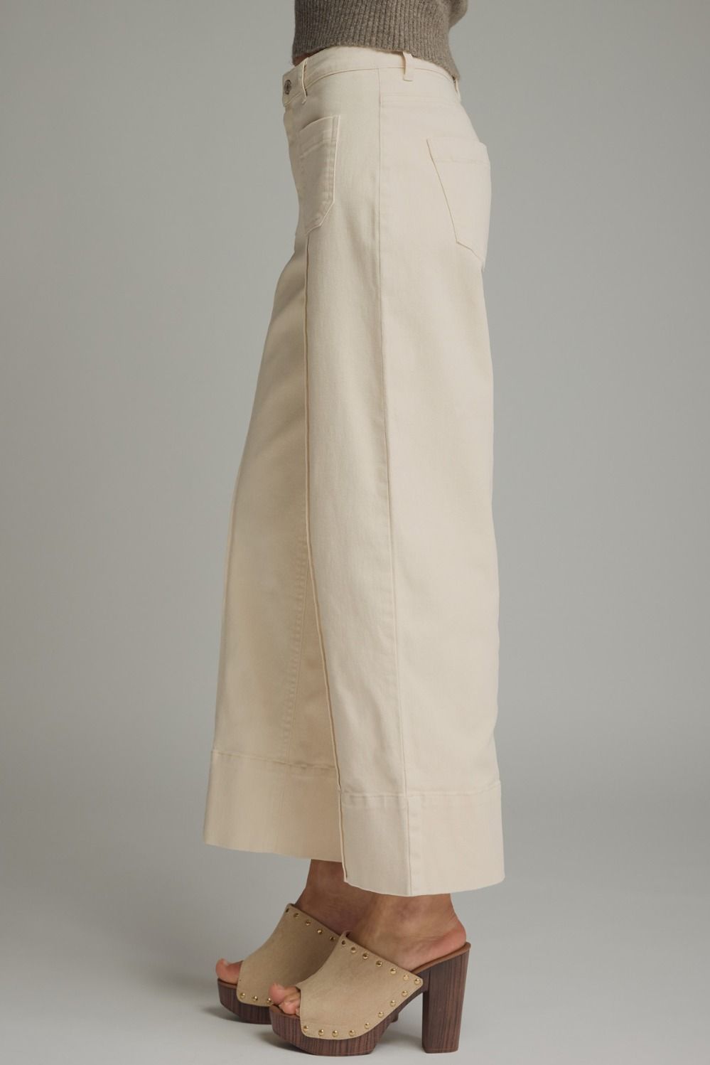 Front Pocket Cropped Pants